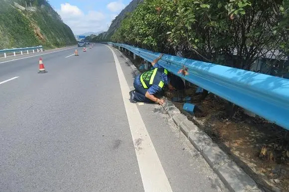 韶关高速路波形护栏